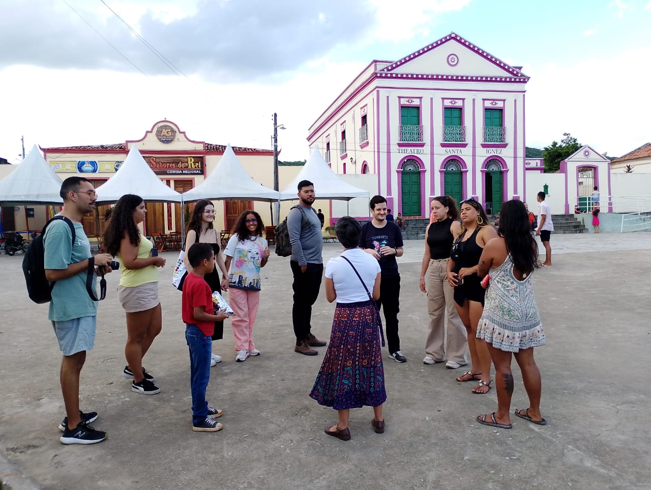 Estudantes de RP e convidados em aula de campo em Alagoa Grande-PB